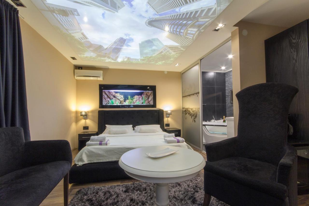 Madison Inn Suites - Wilson'S Square Belgrade Extérieur photo